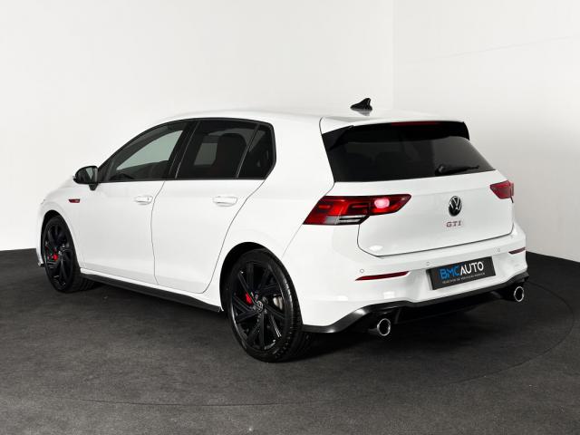 Volkswagen Golf image 9