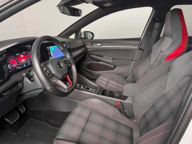 Volkswagen Golf image 3