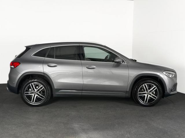 Mercedes Benz Gla image 9
