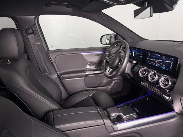 Mercedes Benz Gla image 2