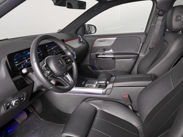 Mercedes Benz Gla image 1