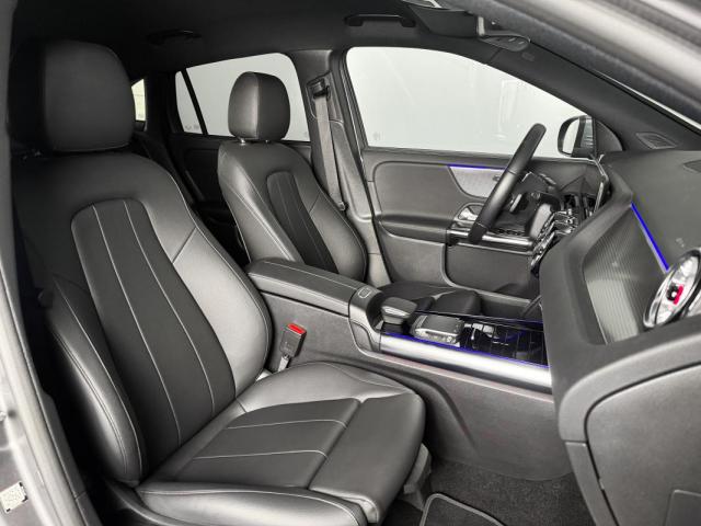Mercedes Benz Gla image 6