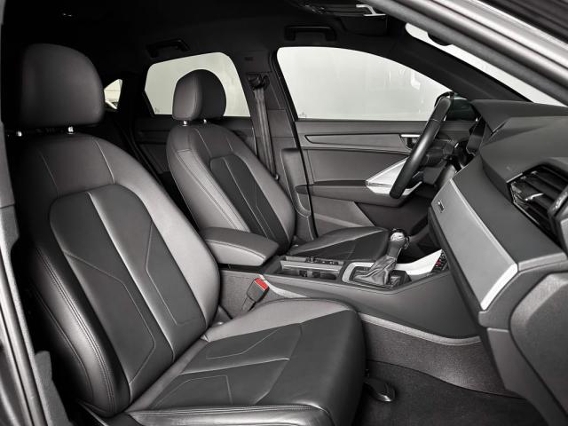 Audi Q3 image 3
