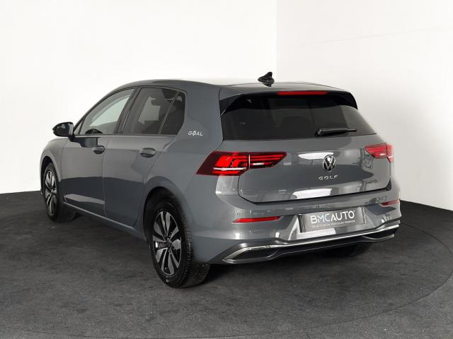 Volkswagen Golf image 6