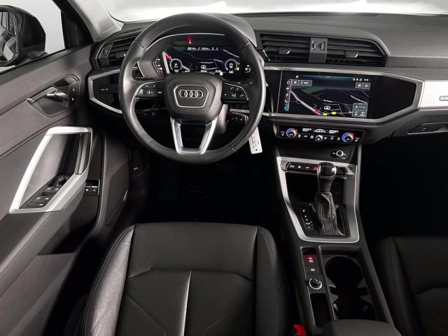 Audi Q3 image 2