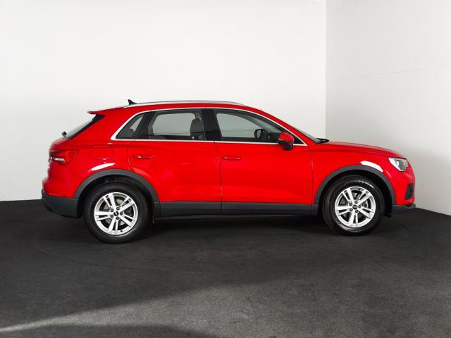 Audi Q3 image 6