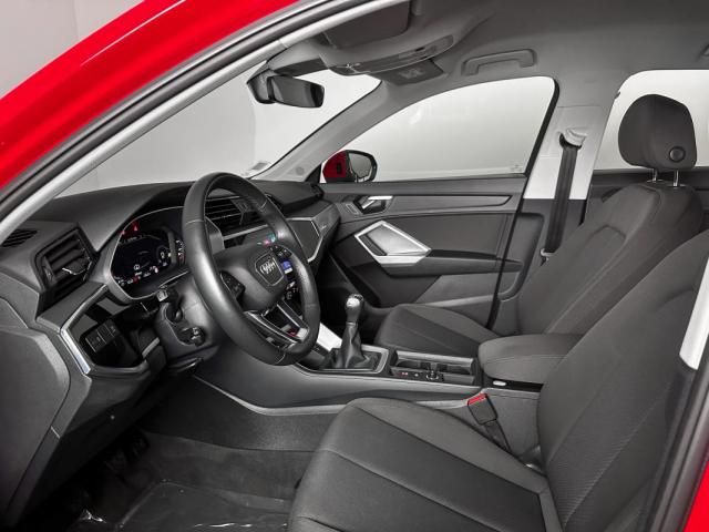 Audi Q3 image 8