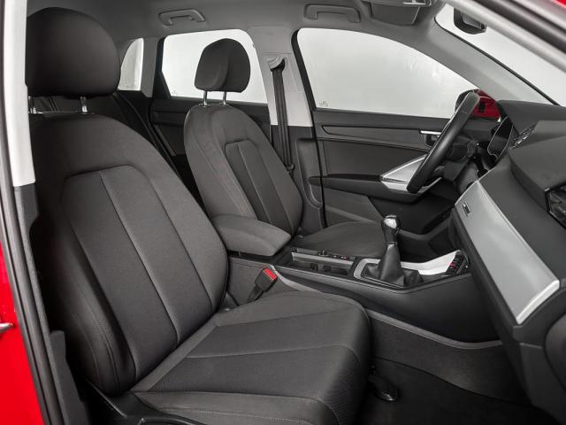 Audi Q3 image 1