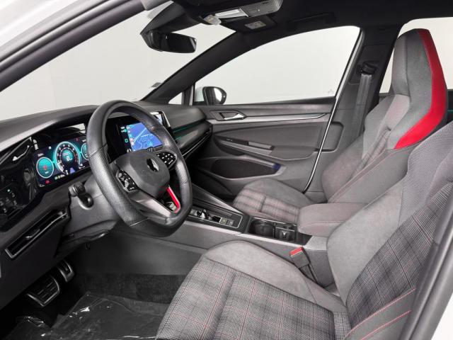 Volkswagen Golf image 8