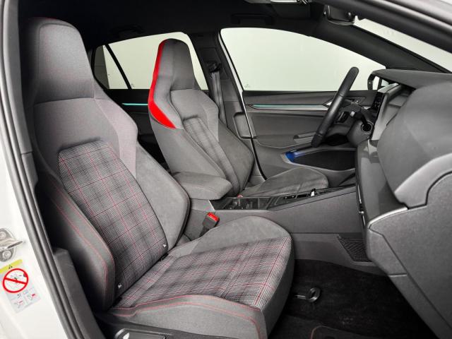 Volkswagen Golf image 4