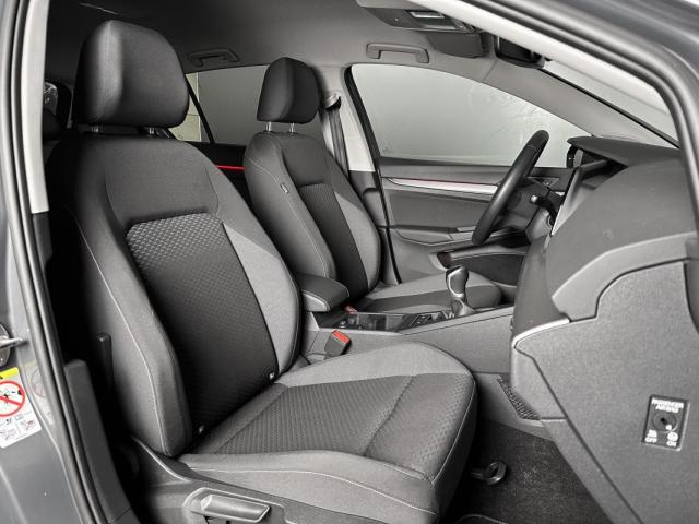 Volkswagen Golf image 4