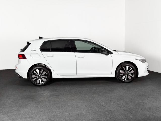 Volkswagen Golf image 5