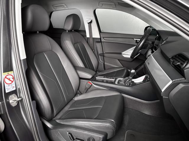 Audi Q3 image 9