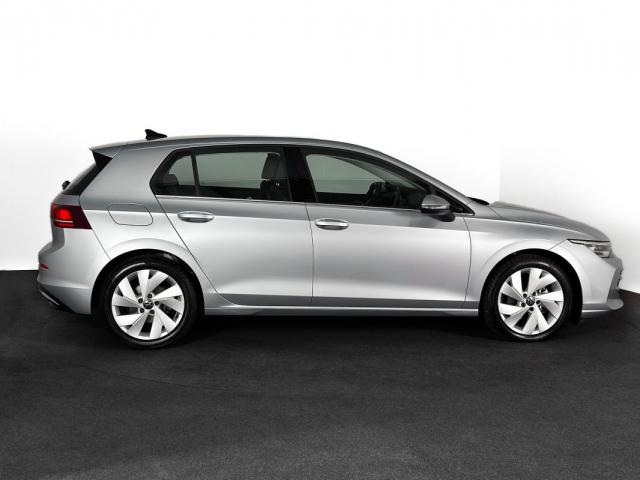 Volkswagen Golf image 8