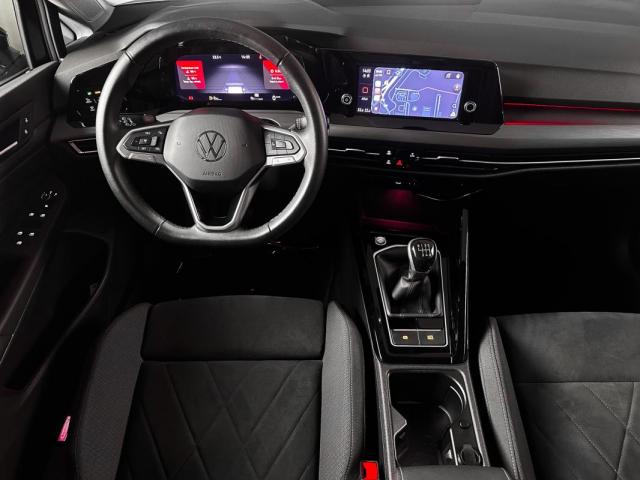 Volkswagen Golf image 9