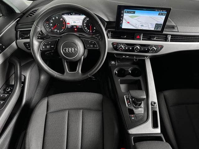Audi A4 image 4