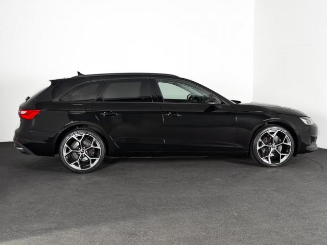 Audi A4 image 7