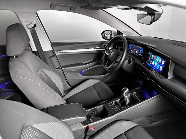 Volkswagen Golf image 8