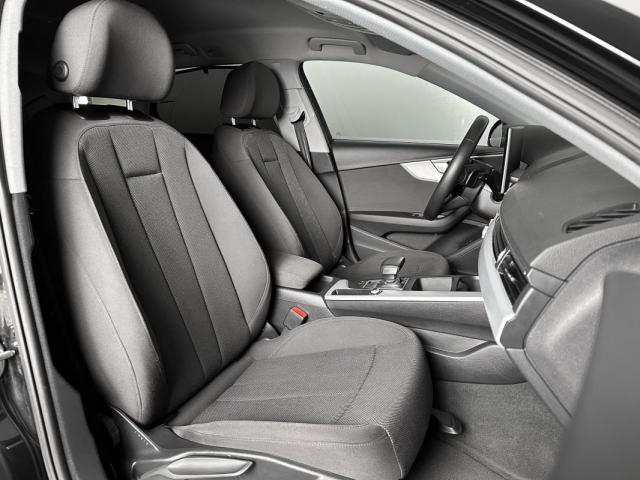 Audi A4 image 8