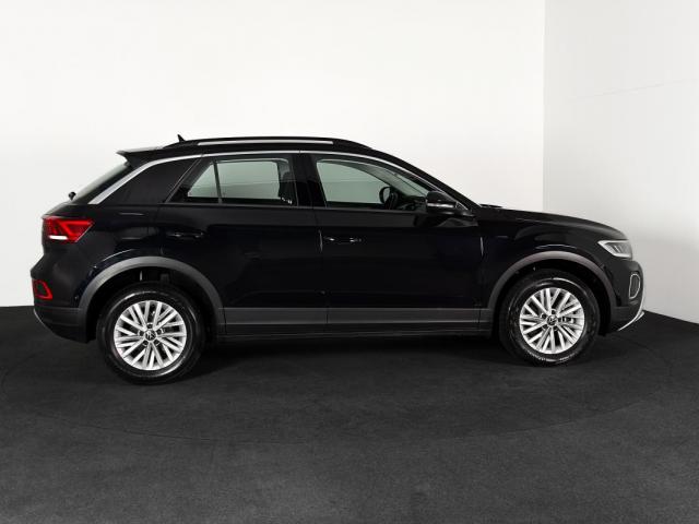 Volkswagen T-Roc image 4