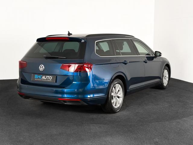Volkswagen Passat image 2