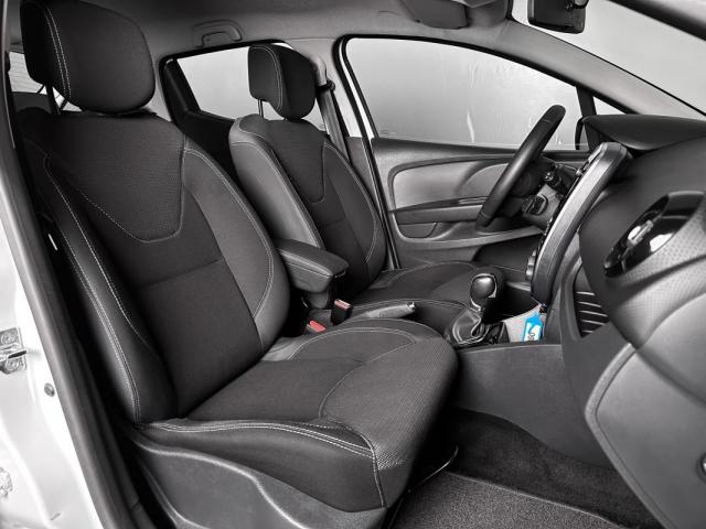 Renault Clio image 2