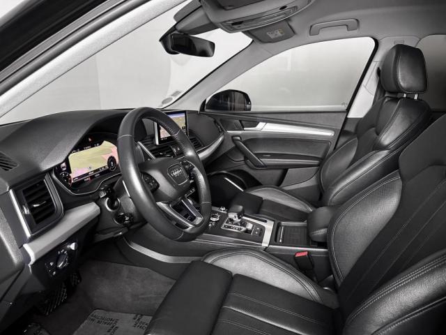 Audi Q5 image 8