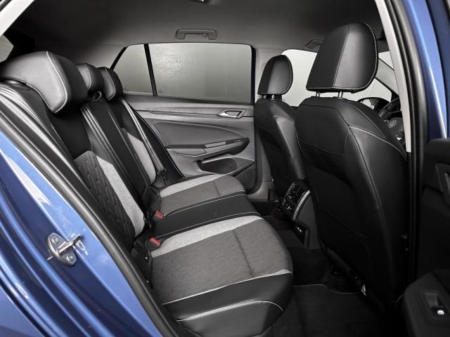 Volkswagen Golf image 7