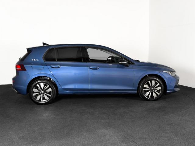Volkswagen Golf image 9