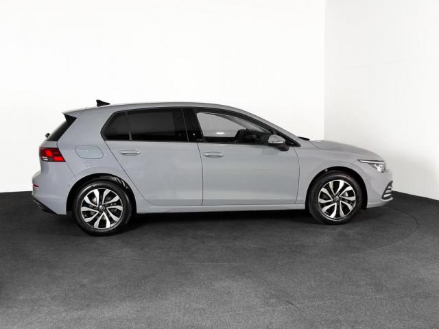 Volkswagen Golf image 4