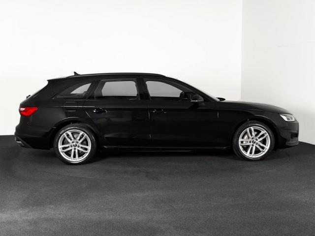 Audi A4 image 4