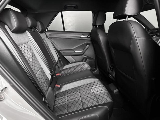 Volkswagen T-Roc image 9