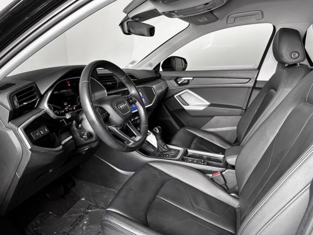 Audi Q3 image 7