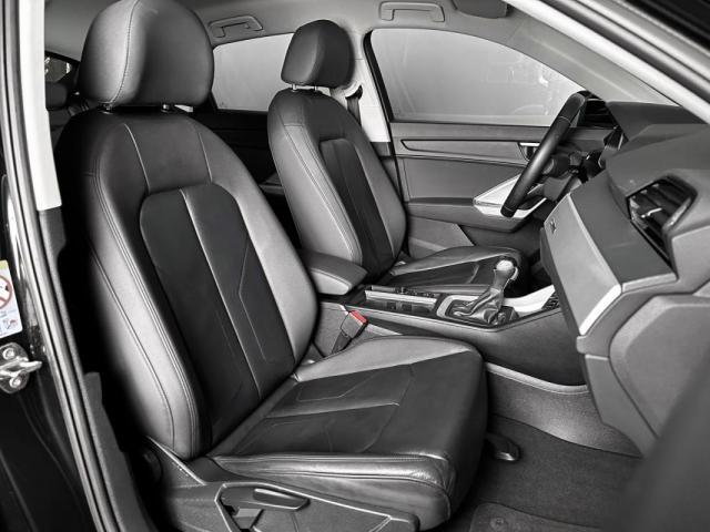Audi Q3 image 2