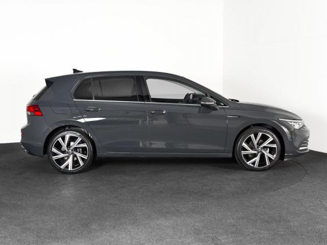 Volkswagen Golf image 9