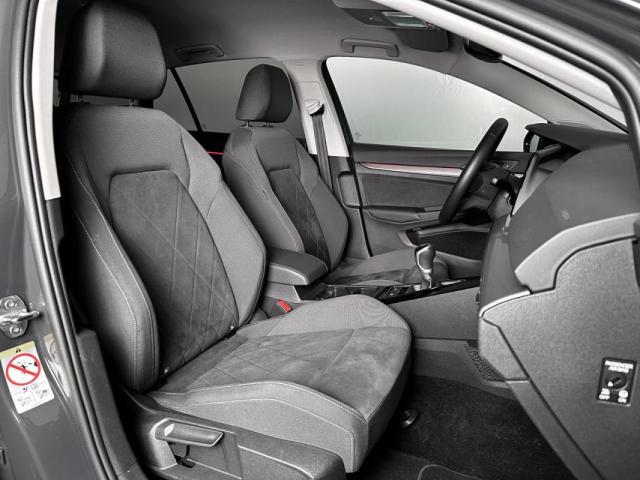 Volkswagen Golf image 8