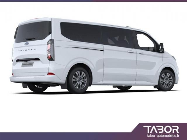 Ford Tourneo image 1