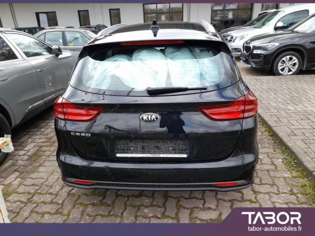 Kia Cee'D image 8
