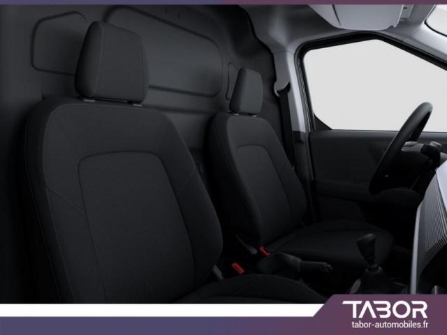 Ford Transit Courier image 5
