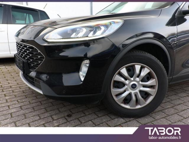 Ford Kuga image 9