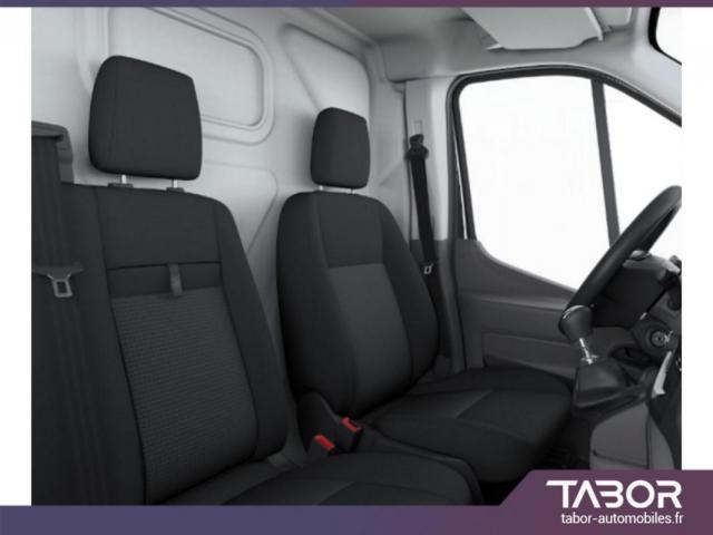 Ford Transit image 4
