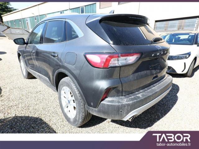Ford Kuga image 3