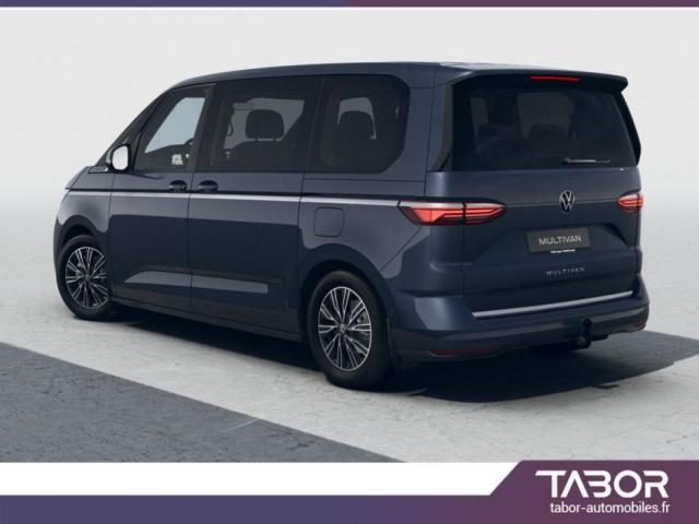 Volkswagen Multivan image 6