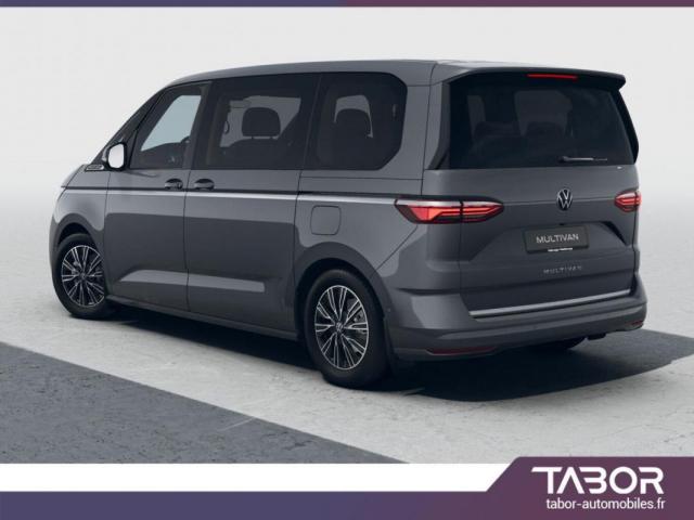 Volkswagen Multivan image 6