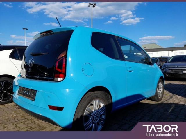 Volkswagen Up! image 1
