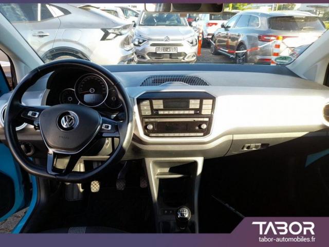Volkswagen Up! image 6