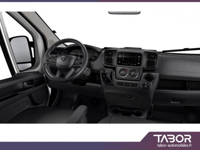 Peugeot Boxer image 2