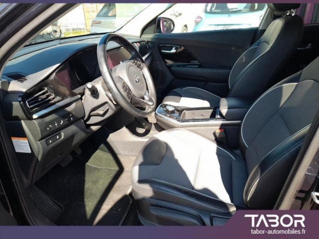 Kia Niro image 8