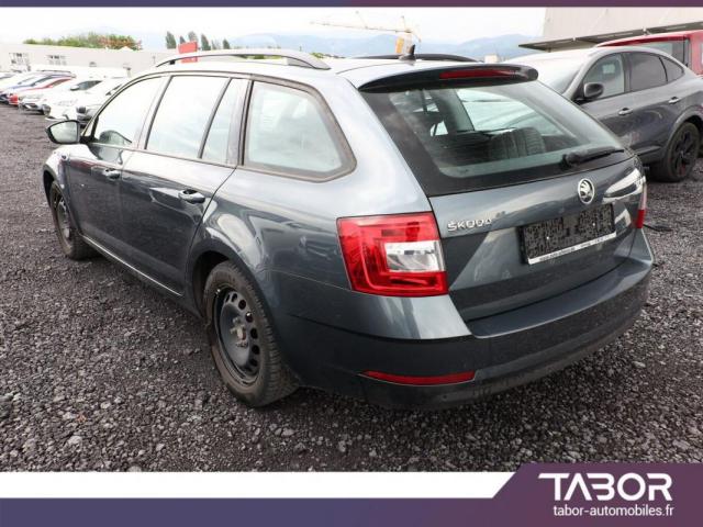 Skoda Octavia image 2