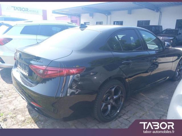 Alfa Romeo Giulia image 5